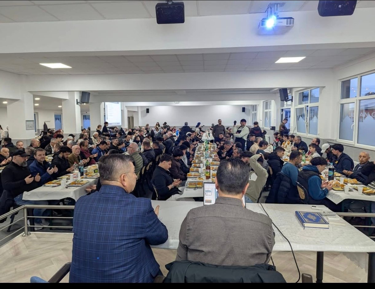 Ramazan Sofrasında Birlik ve Kardeşlik